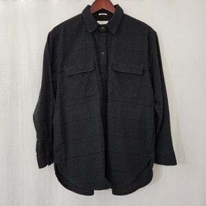 Abercrombie & Fitch Oversized Button Down Flannel in Grey & Black Plaid Size M